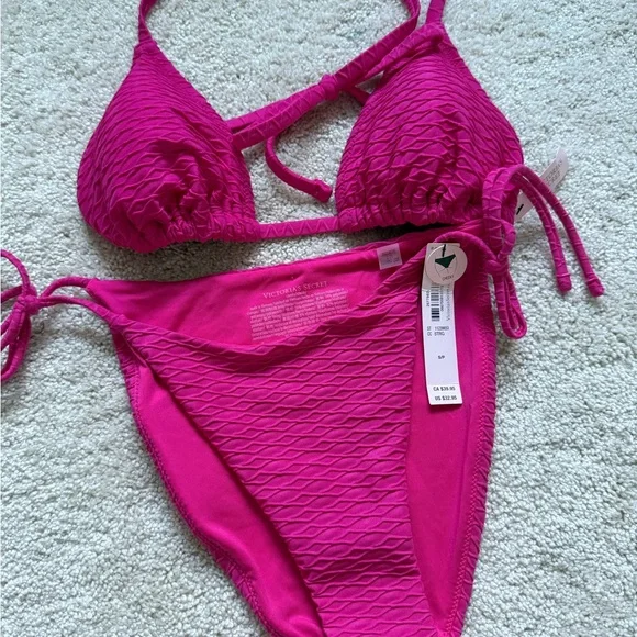 NWT Victoria's Secret Fish Net Triangle Top, Size M, Cheeky Bottom, Size S/P - Picture 2 of 7